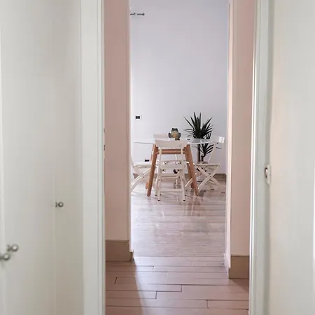Apartment Clivia In The Heart Of Garbatella *